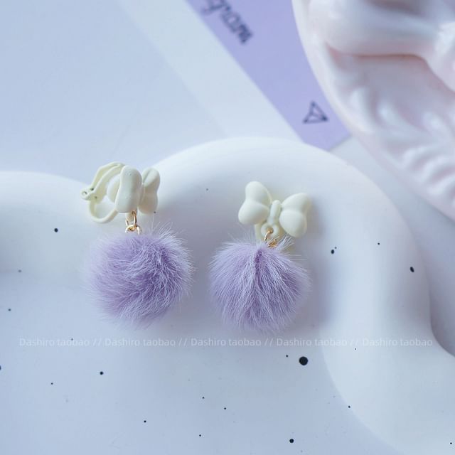 Drop Clip Pom Stud Earring On / FashionChic