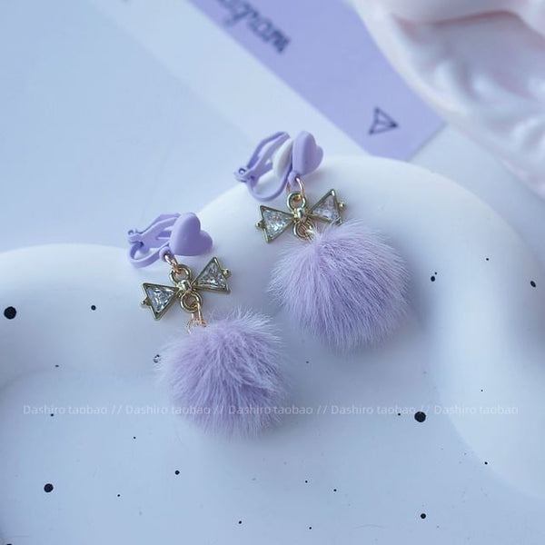 Drop Clip Pom Stud Earring On / FashionChic