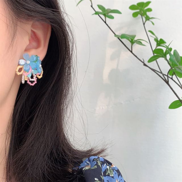 Flower Clip-On Earring Faux Beaded Stud / Pearl Ear FashionChic