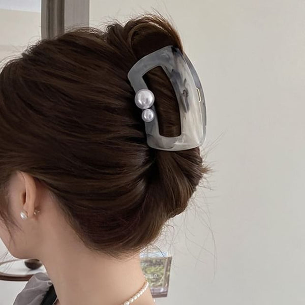 Pearl Claw Hair Acrylic Faux FashionChic