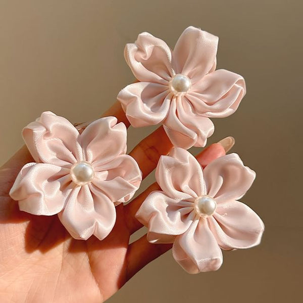 Pearl Set Hair Faux Clip / Flower FashionChic