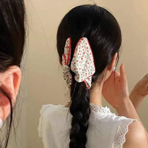 Claw Print Hair Fabric Floral FashionChic