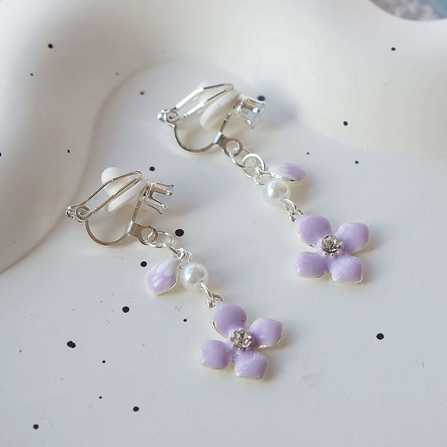 Clip Floral Dangle On / Earring FashionChic