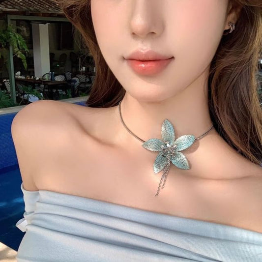 Floral Necklace FashionChic