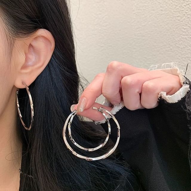 Earring Twisted Hoop FashionChic