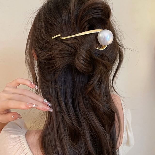 Faux Hair Pearl Clip FashionChic