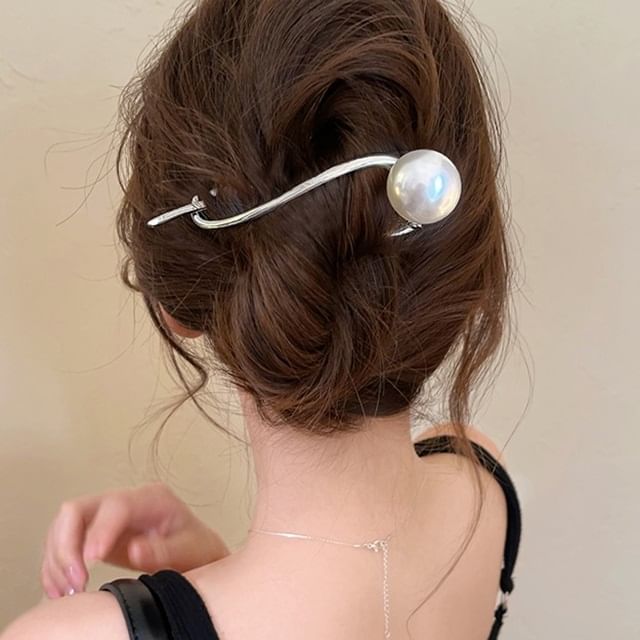 Faux Hair Pearl Clip FashionChic