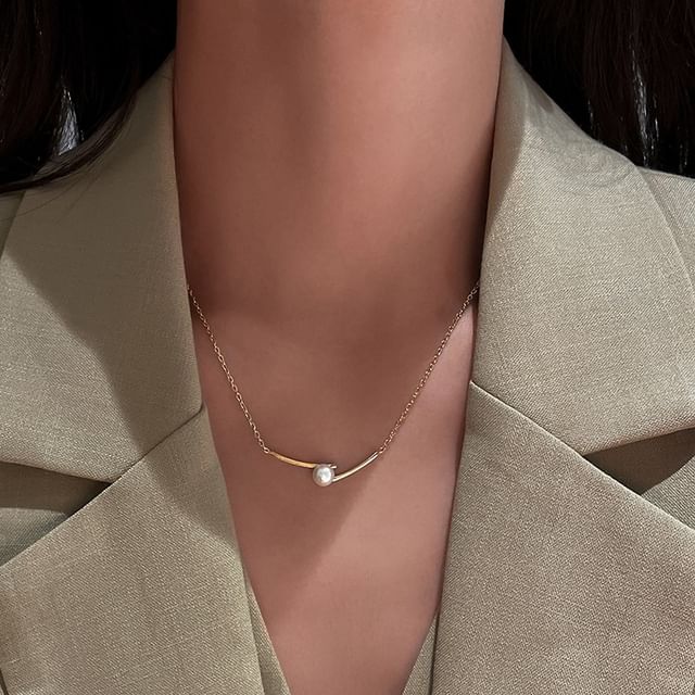 Pendant Necklace Faux Pearl FashionChic