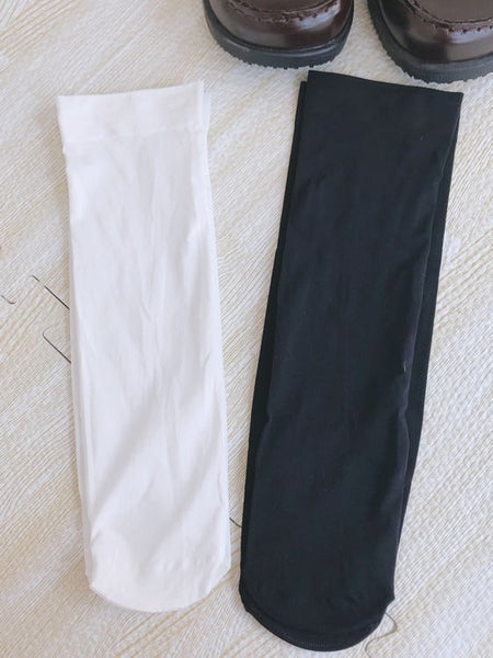 Velvet JK Socks White/Black FashionChic