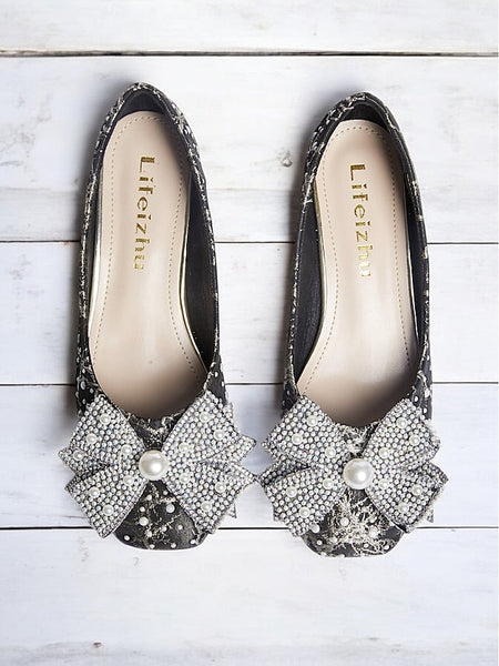 Pearl-Embellished Pumps and Bow Gold Black with Detail – FashionChic