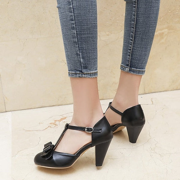 Vintage Chunky 1950s – Green T-Strap Bow Heels Retro with Mint FashionChic