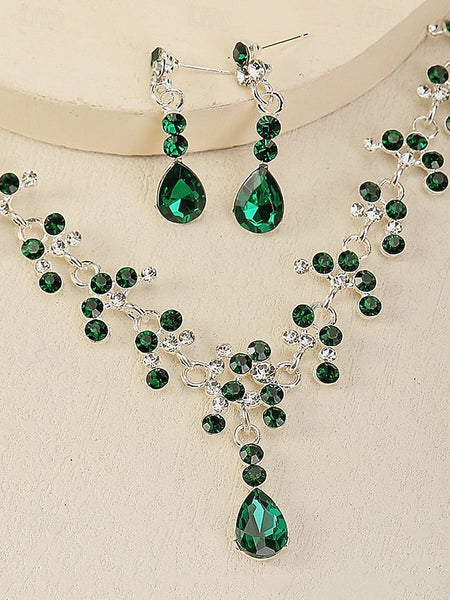 Crown Tiara and Necklace – Sparkling Diamond Set Gold-Plated FashionChic