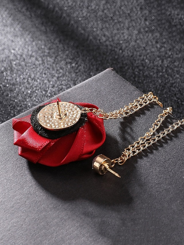 Elegant with – Rose Lapel Red Chain Gold Pin Men's FashionChic