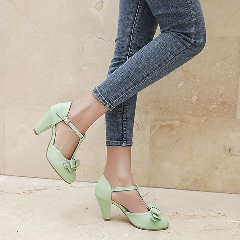 Vintage Chunky 1950s – Green T-Strap Bow Heels Retro with Mint FashionChic