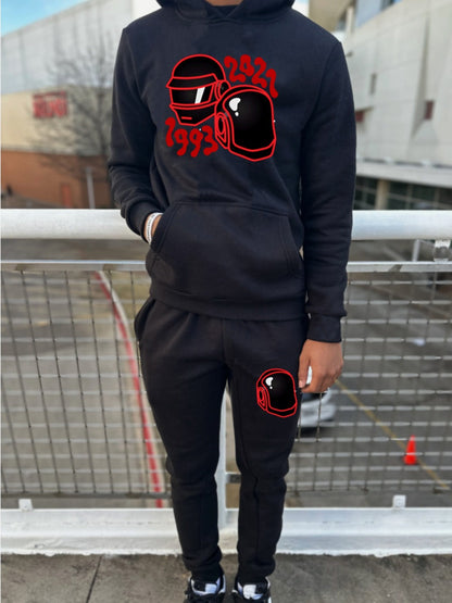 Men Figure Letter Print Kangaroo Pocket Tracksuit Set BO300