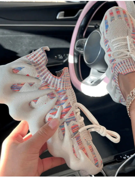 Wide Fit Breathable Sneakers AT808