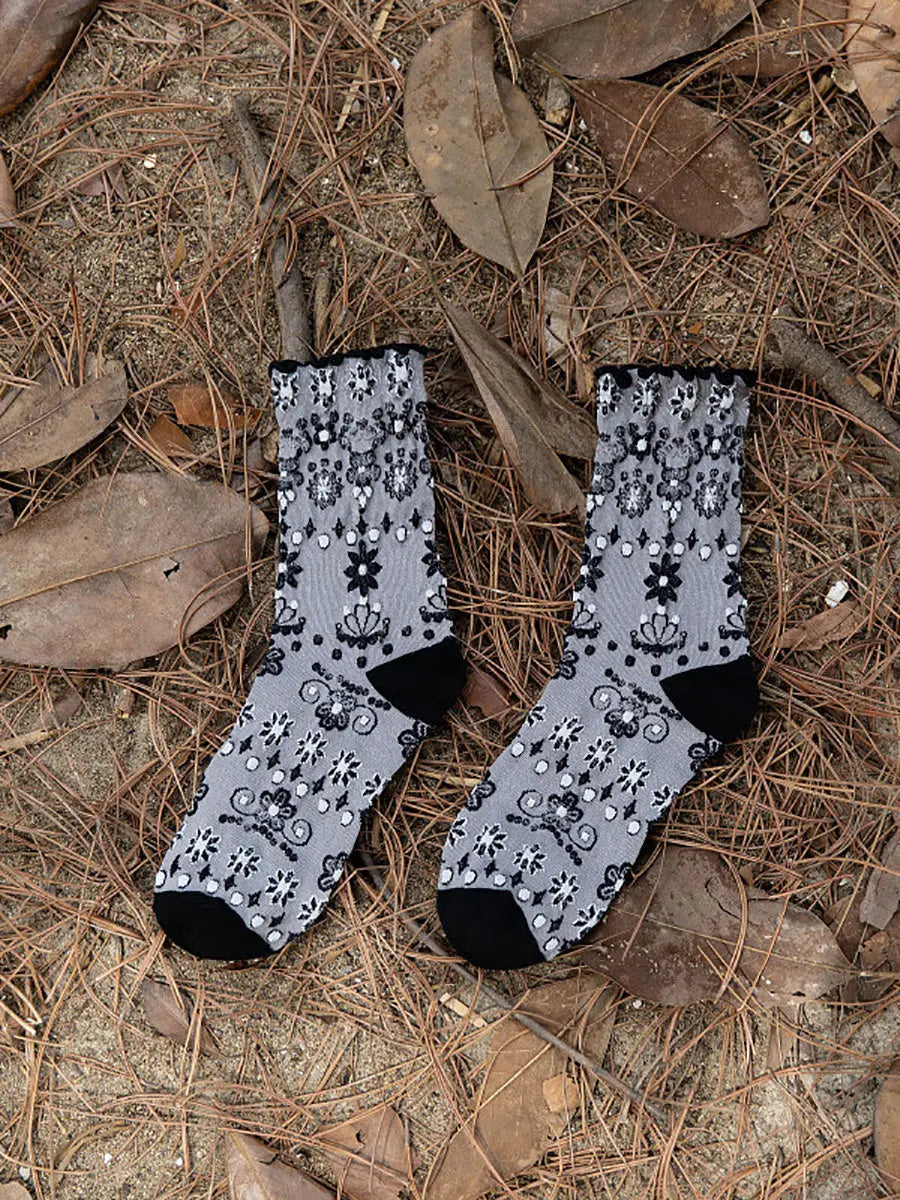 5  Pairs Women Vintage Flower Jacquard Socks Ada Fashion
