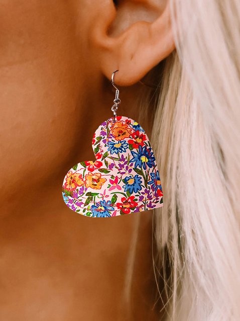 Casual Floral Heart Pattern Leather Earrings Vacation Beach Women's Jewelry cc17