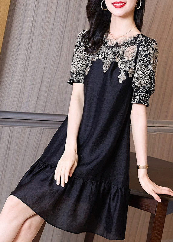 Chic Black Embroideried O-Neck Hollow Out Long Dresses Short Sleeve TI1035