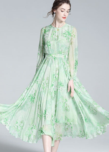 Robe d'été en soie patchwork froissée vert français à col rond TI1028