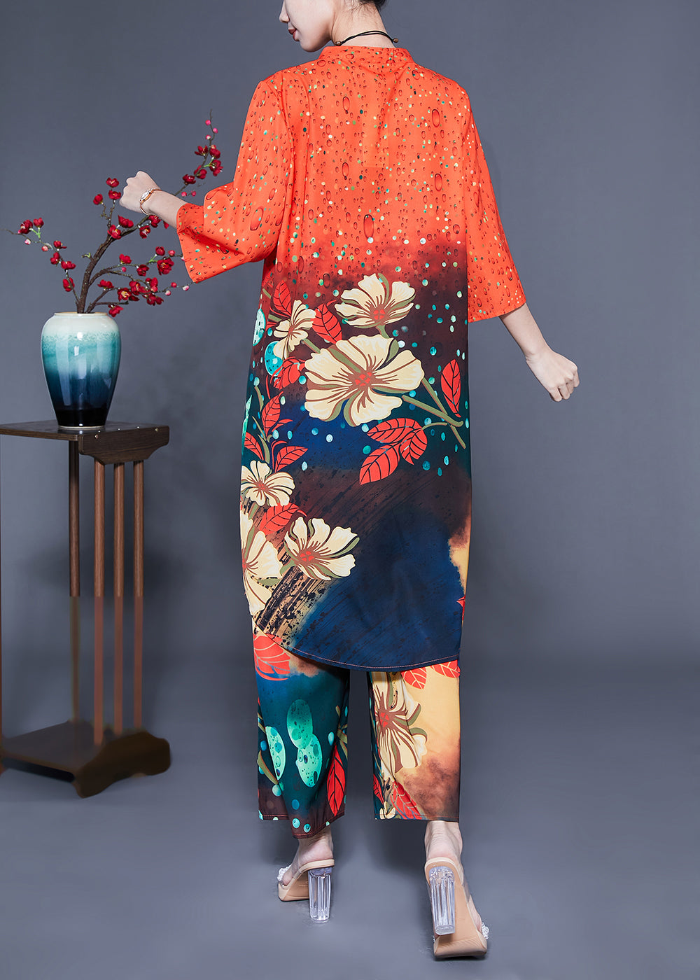 French Orange Stand Collar Oversized Print Silk Two-Piece Set Bracelet Sleeve LY1136