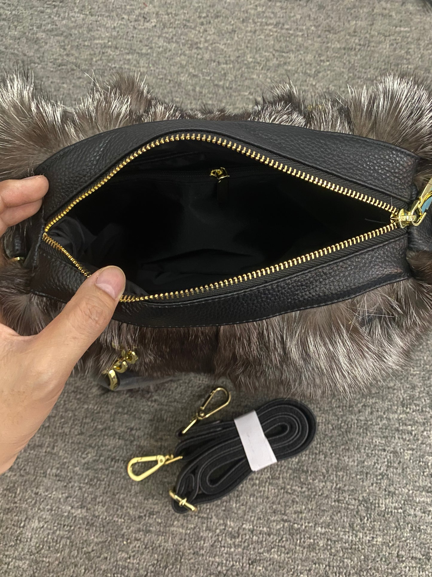 Real Silver Fox Fur Messenger Bags F3669 - Furdela