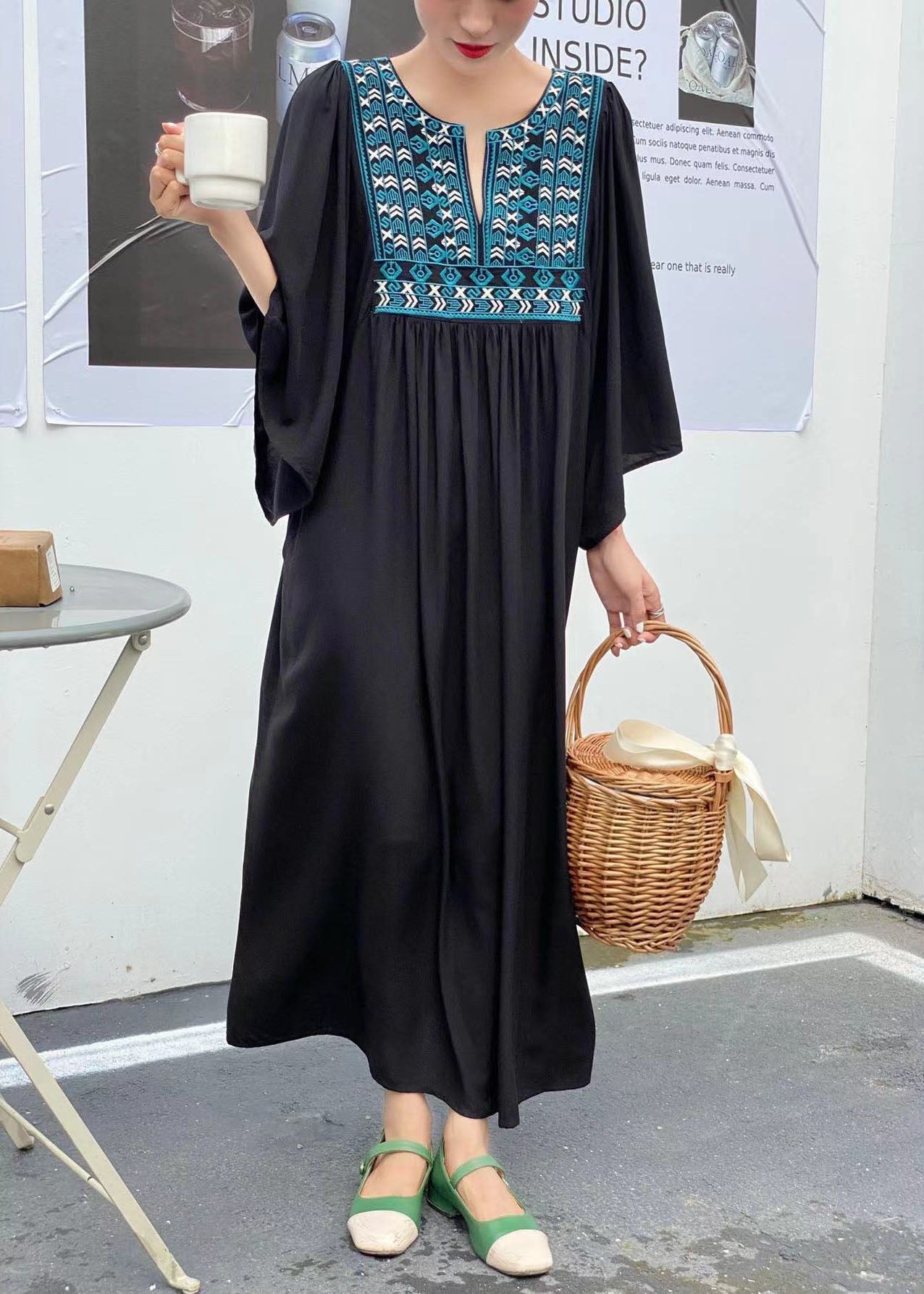 Simple Khaki Embroideried Oversized Cotton Vacation Dresses Batwing Sleeve LY1359