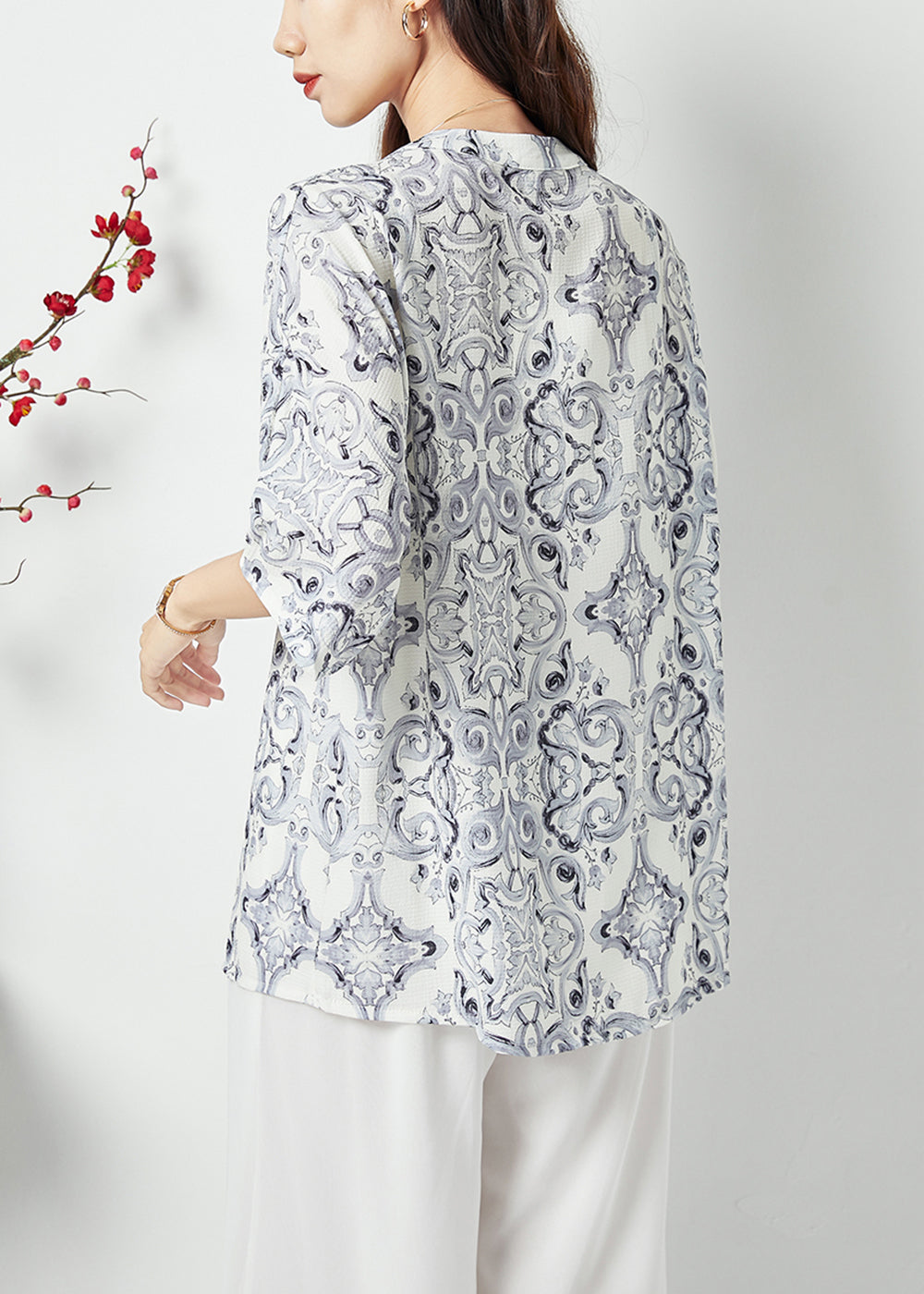 Style White V Neck Oversized Print Chiffon Shirts Summer LY1129