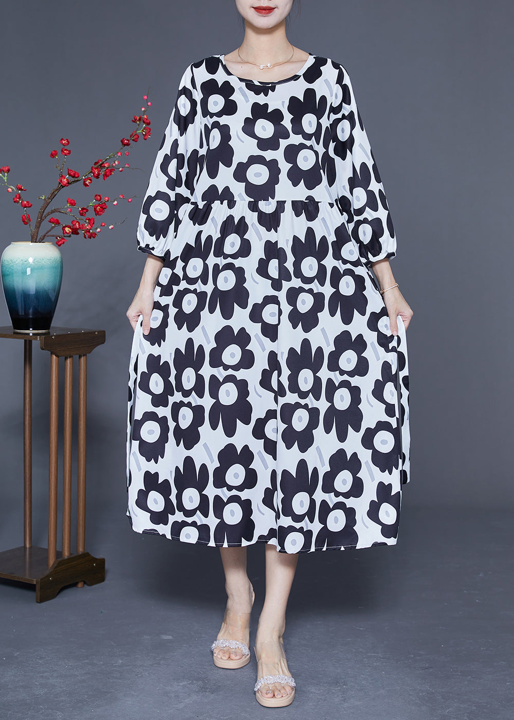 Unique Black O-Neck Sunflower Print Silk Dresses Bracelet Sleeve LY1823