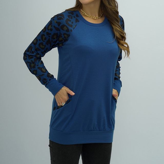 Crew Neck Leopard Print Raglan Sweatshirt CA1059