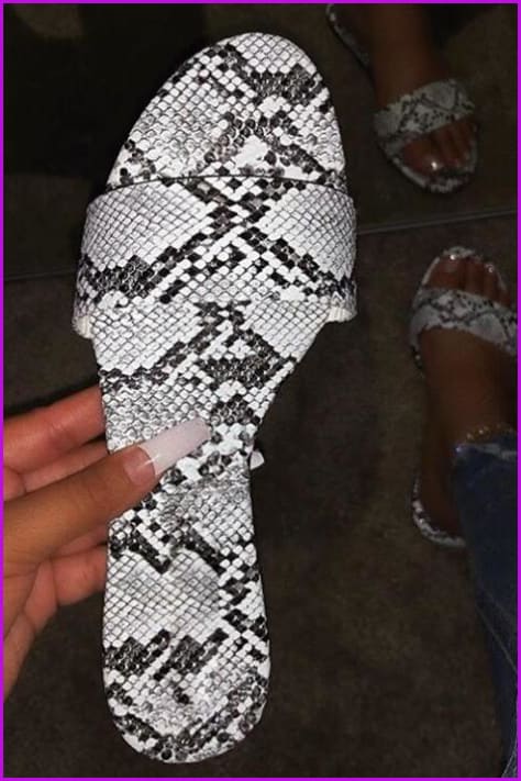 Colored/Black Snake Pattern Slippers Sandles F149 - Furdela