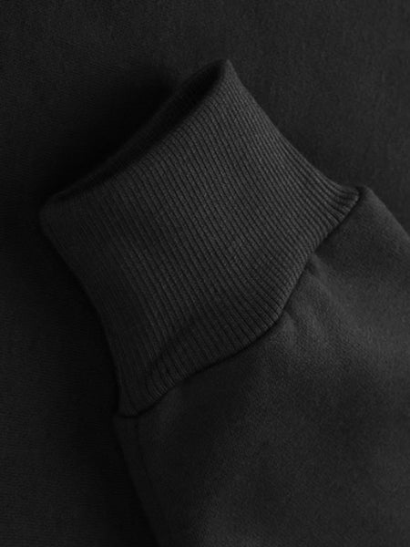 Men Spider Web Letter Print Kangaroo Pocket Hoodie AT9061