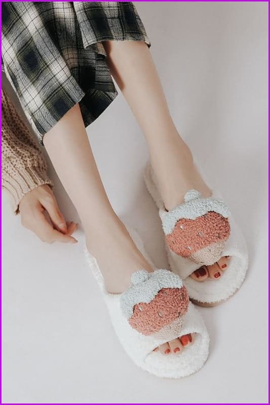 Kawaii Strawberry Home Shoes Woman Slippers DE240 - Furdela