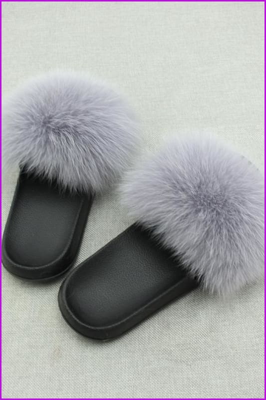 Light Grey Fox Full-Pelt Fur Sliders DF003 - Furdela Wholesale