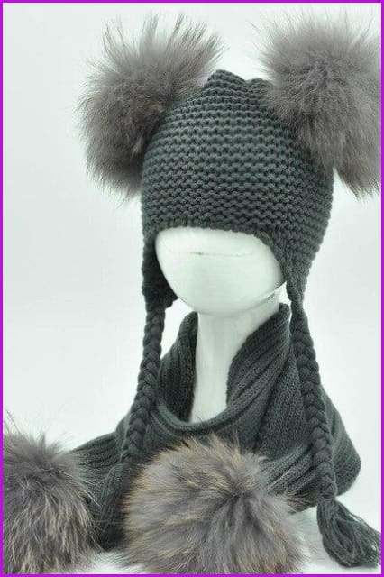 Luxury Real Raccoon Fur Pompom Cap and Scarf Set - Furdela