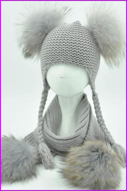 Luxury Real Raccoon Fur Pompom Cap and Scarf Set - Furdela