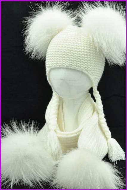 Luxury Real Raccoon Fur Pompom Cap and Scarf Set - Furdela