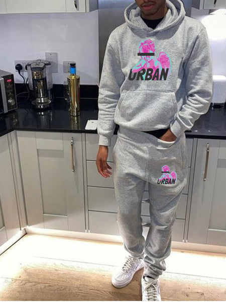 Men Figure Letter Print Kangaroo Pocket Tracksuit Set BO2142
