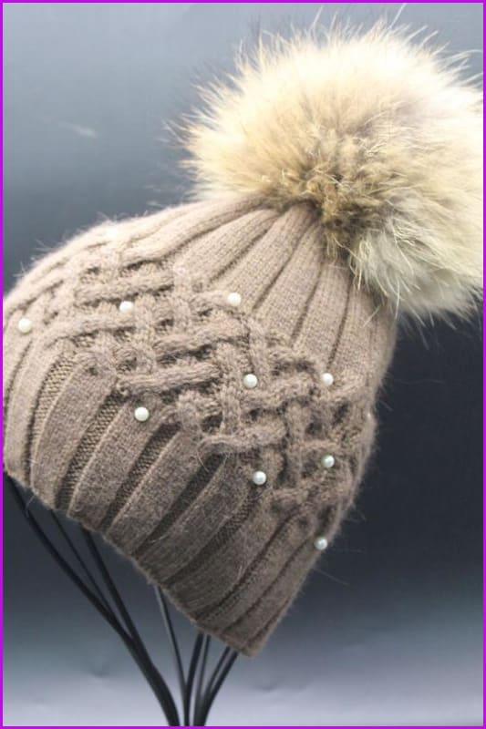 Pearl Knitted With Raccoon Fur Ball Hat DY1702 - Furdela