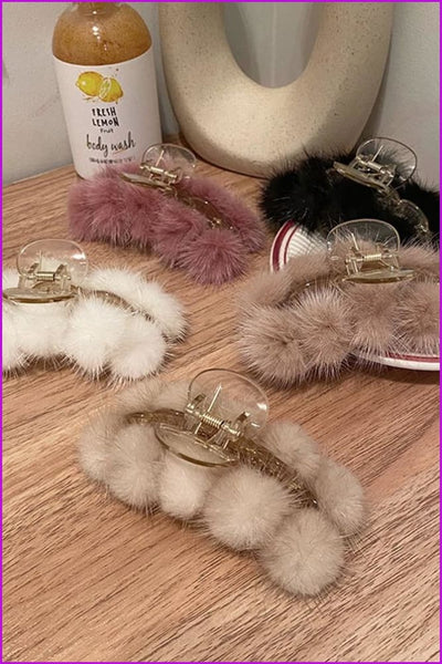 Plush Claw Hairpin - Furdela Wholesale