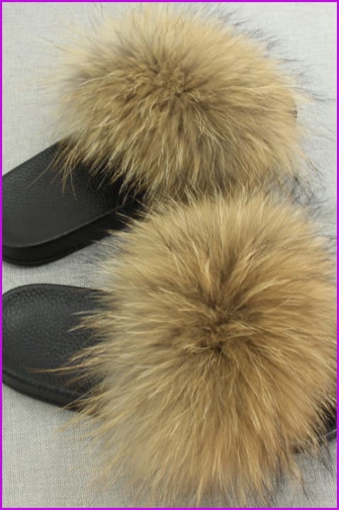 { Ready Stock } Raccoon Fur Sliders F013 - Furdela