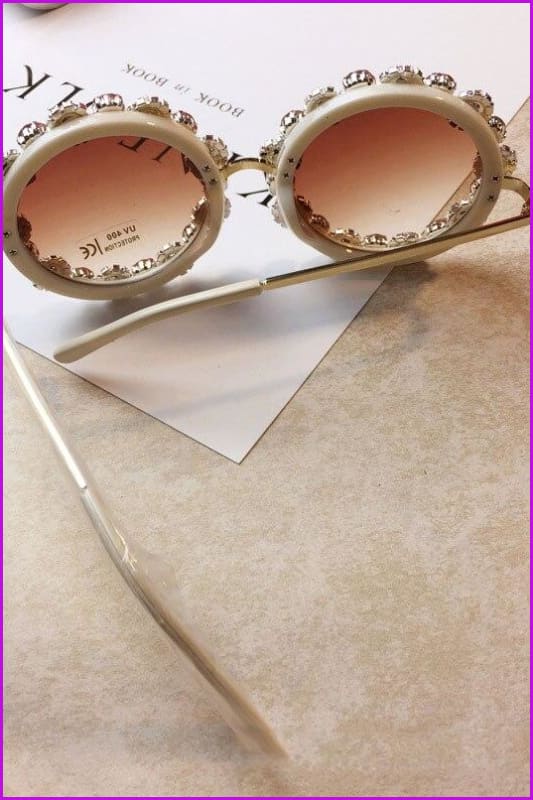 Round Lens Wrap Rhinestones Fashino Sun Glasses F1866 - Furdela