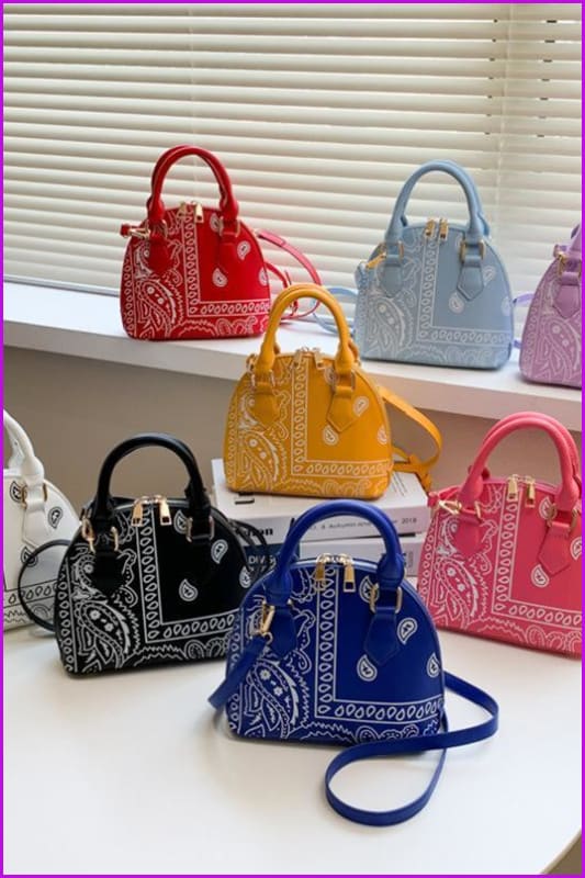 Bandana Print Handbag and Hat Set F2398 - Furdela