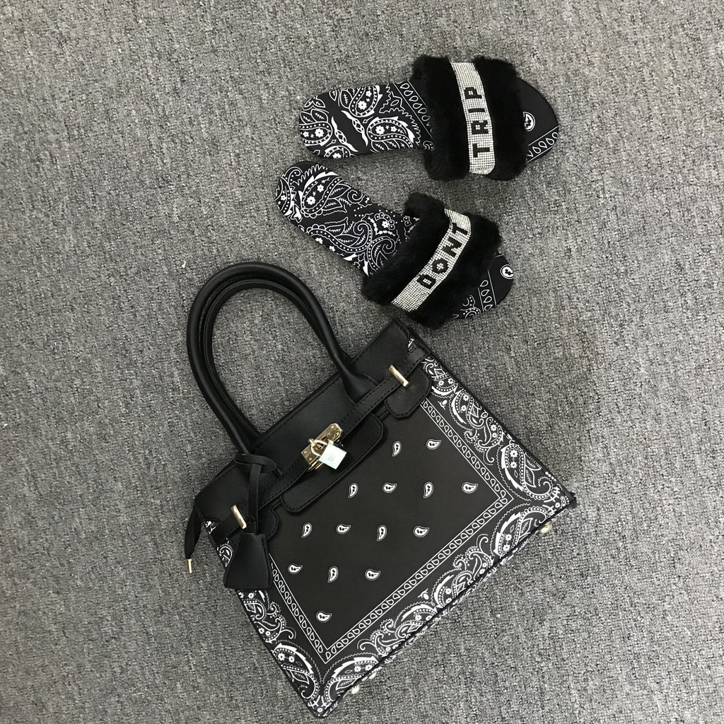 Black Bandana Print Lock Handbag And Faux Fur Slides Set - Furdela