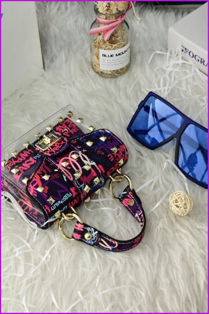 Graffiti Handbag And Sunglasses Set F3107 - Furdela