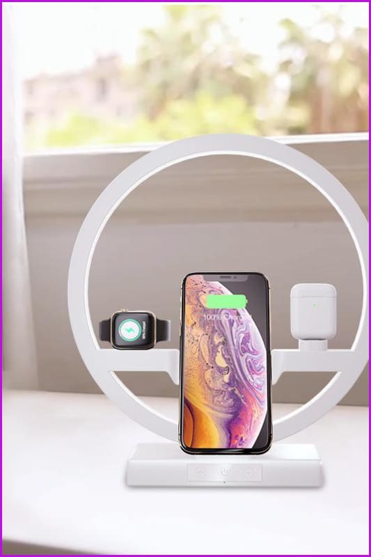 Wireless Charger Holder 3 in 1 with Watch F337 - Furdela